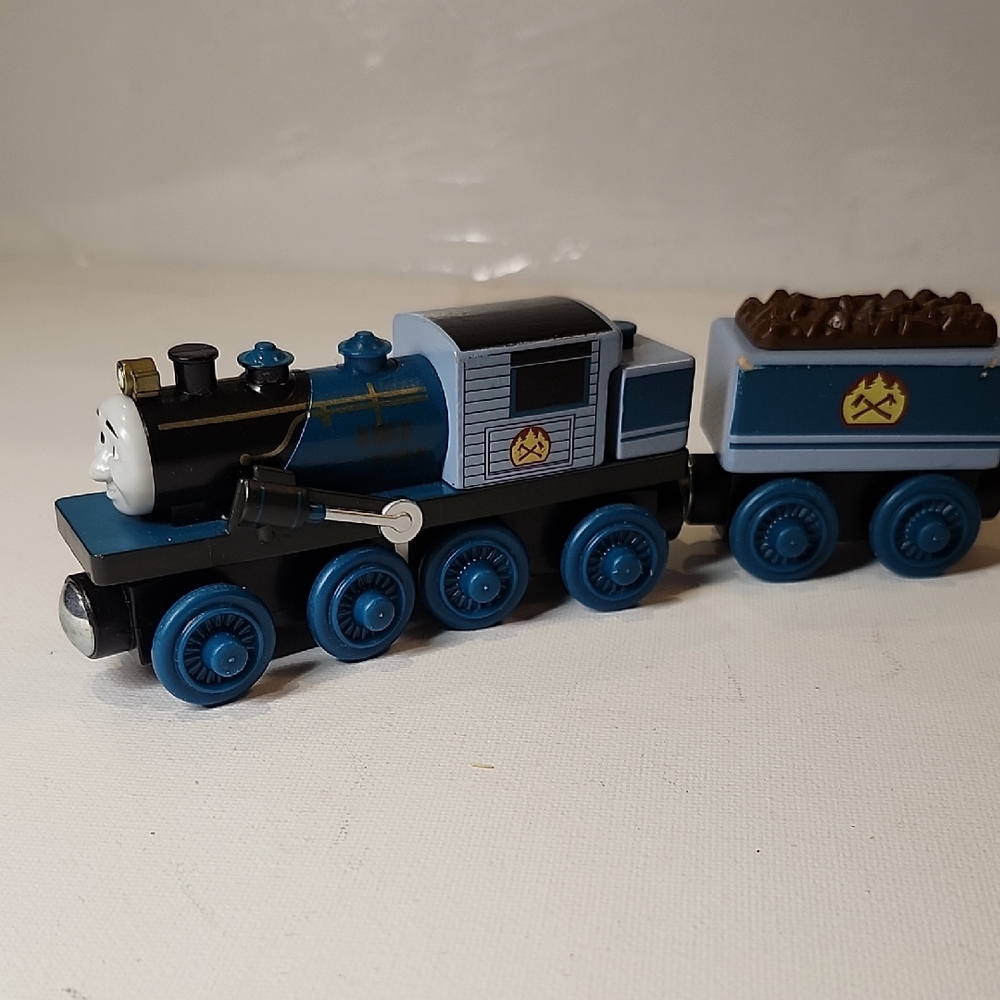 Tomas&friend Ferdinand  Blue Toy Train with Coal Car Magnetic 2012s